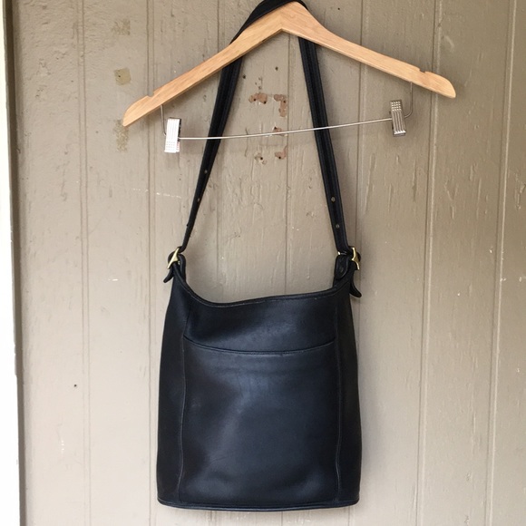 Coach Handbags - Vintage Coach bag